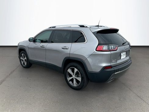 Used 2019 Jeep Cherokee Limited AWD/4WD image 5