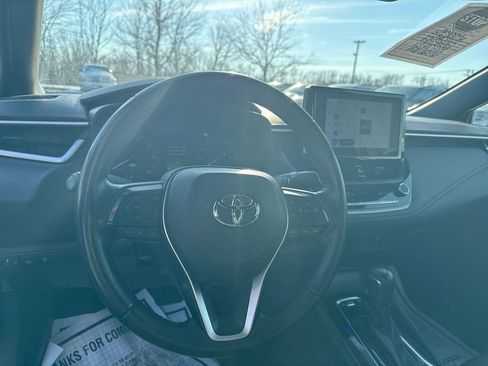 Used 2023 Toyota Corolla SE image 11