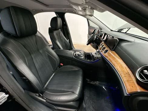Used 2017 Mercedes-Benz E 300 4MATIC w/ Premium 2 Package image 23