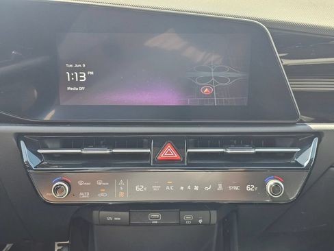 Certified 2023 Kia Niro Wave w/ Wave Preserve Package FWD image 14