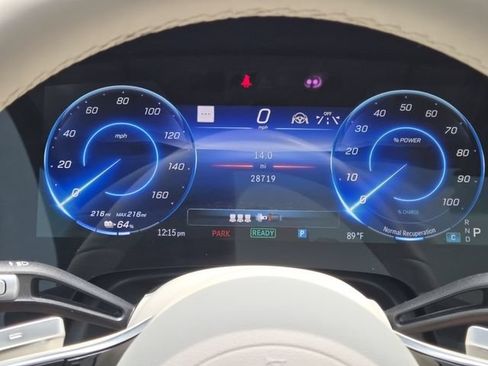 Used 2023 Mercedes-Benz EQS 580 4MATIC SUV image 36