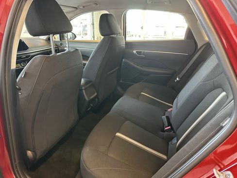 Used 2023 Hyundai Sonata SEL image 9