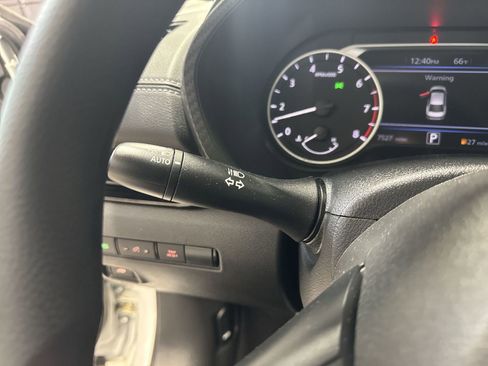 Certified 2025 Nissan Sentra SV image 20