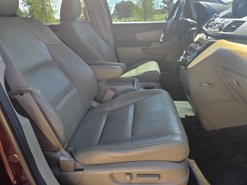 Used 2012 Honda Odyssey Touring image 9