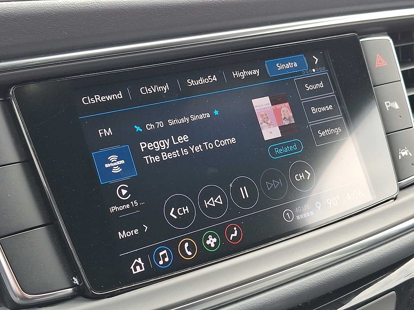 Used 2023 Buick Enclave Essence FWD image 16