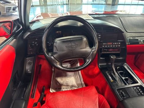 Used 1995 Chevrolet Corvette Base image 2