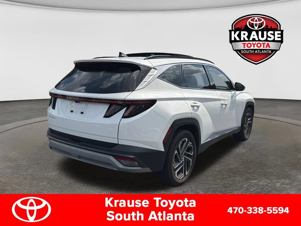 Used 2025 Hyundai Tucson Limited FWD image 8
