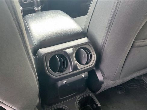 Used 2020 Jeep Wrangler Unlimited Sport S image 10