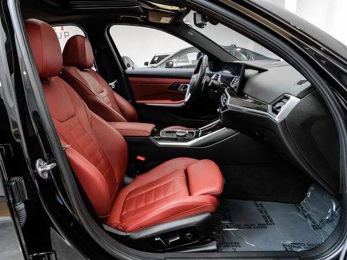 Used 2024 BMW 330i xDrive Sedan w/ Premium Package image 37