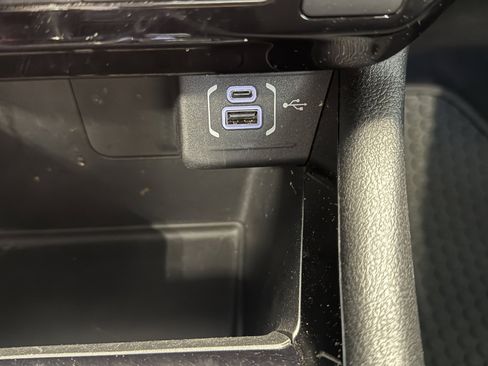 Used 2022 Jeep Compass Trailhawk w/ Trailhawk Convenience Group AWD/4WD image 15