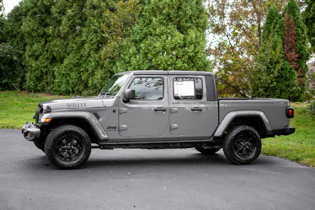 Used 2021 Jeep Gladiator Sport AWD/4WD image 9