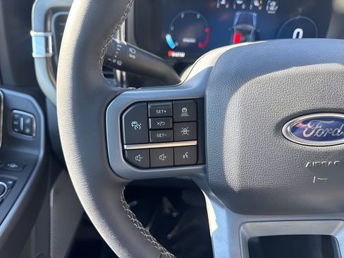 Used 2025 Ford F350 Lariat w/ Lariat Ultimate Package image 17