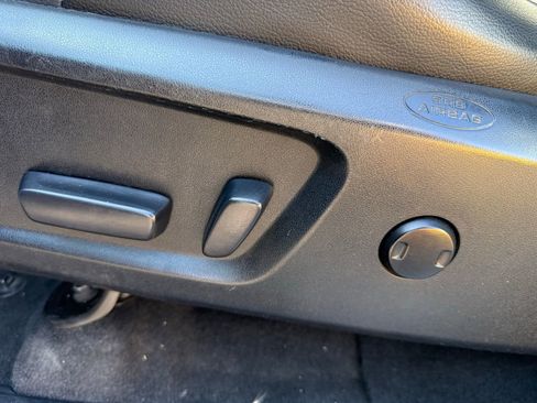 Used 2014 Toyota Tundra Limited image 13