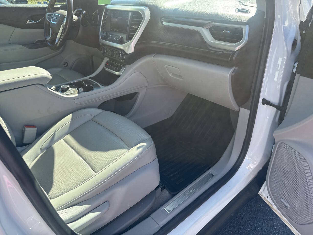 Used 2021 GMC Acadia SLT FWD image 36