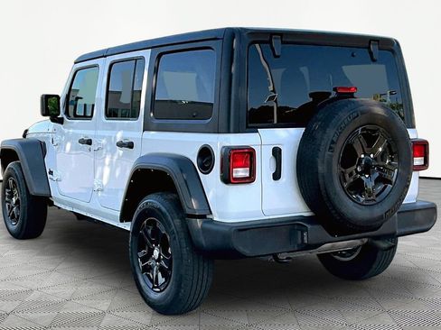 Used 2022 Jeep Wrangler Unlimited Sport AWD/4WD image 4