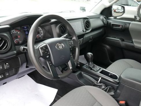 Used 2020 Toyota Tacoma SR AWD/4WD image 14