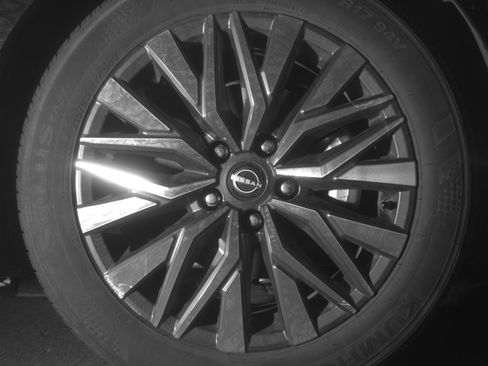 Used 2025 Nissan Altima 2.5 SV image 13