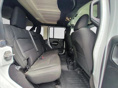 Used 2019 Jeep Wrangler Unlimited Sport S AWD/4WD image 19