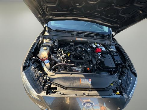 Used 2020 Ford Fusion SE image 34