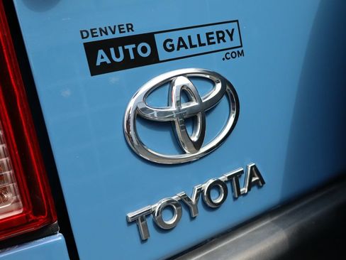 Used 2011 Toyota FJ Cruiser 4WD w/ Upgrade Pkg image 22