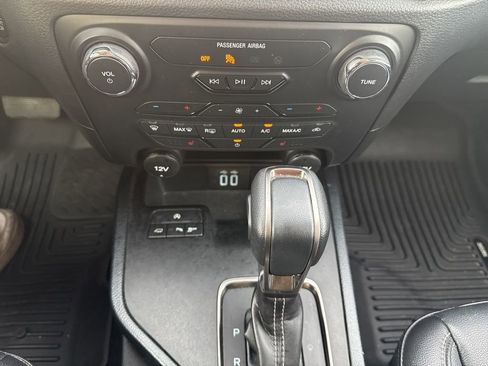 Used 2022 Ford Ranger Lariat w/ Equipment Group 501A High image 19