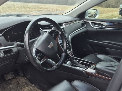 Used 2017 Cadillac XTS Luxury image 5