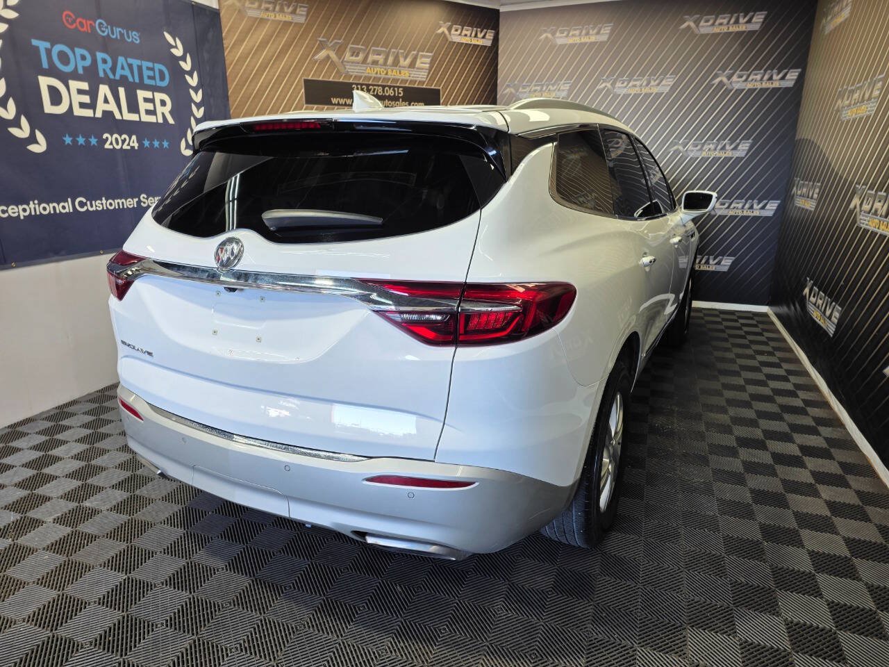 Used 2020 Buick Enclave Essence FWD image 15