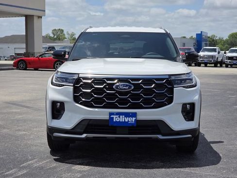 New 2026 Ford Explorer Platinum RWD image 3