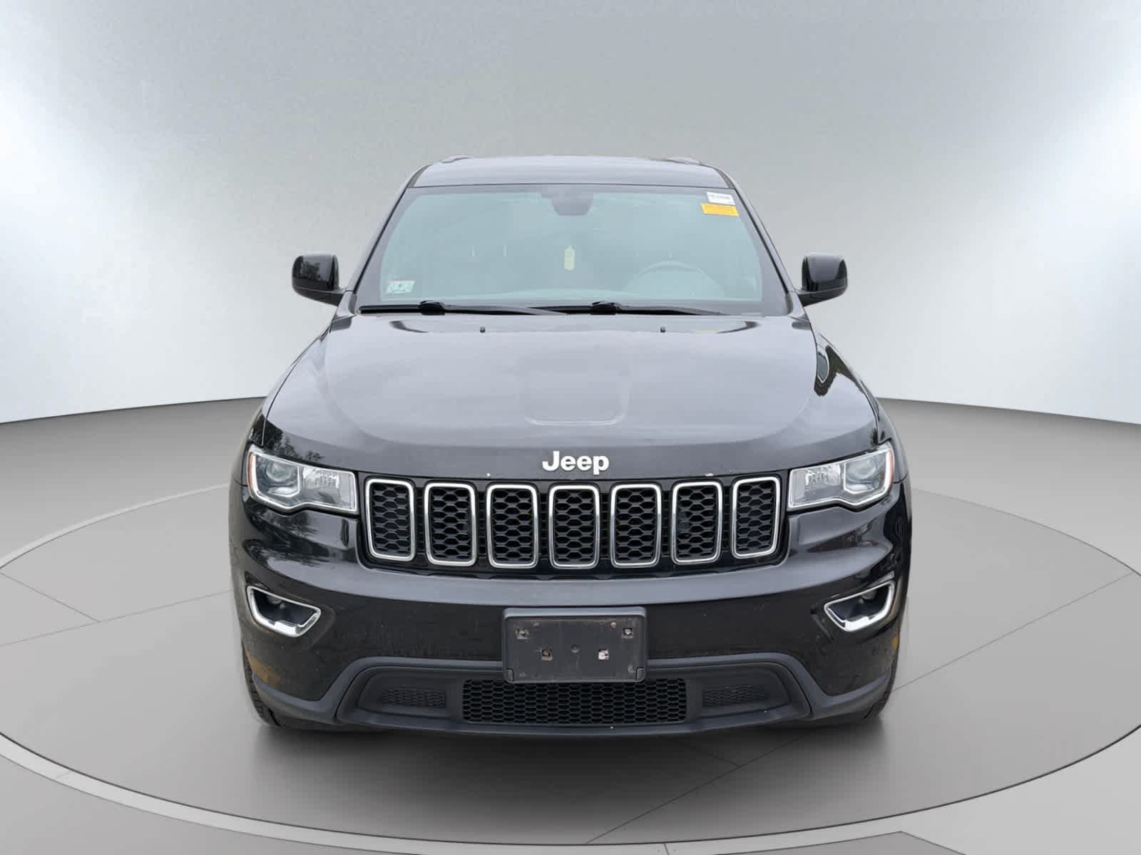 Used 2018 Jeep Grand Cherokee Laredo AWD/4WD image 8