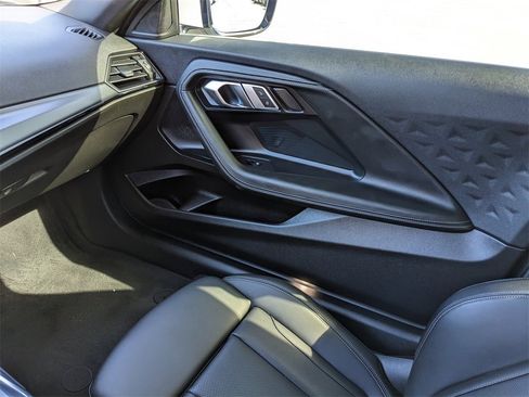 Used 2023 BMW 230i Coupe w/ Premium Package image 17