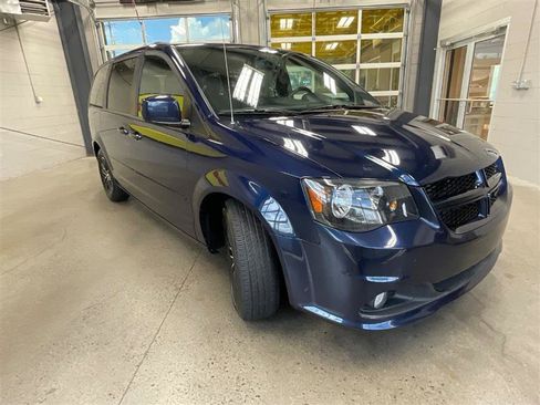 Used 2017 Dodge Grand Caravan GT image 7