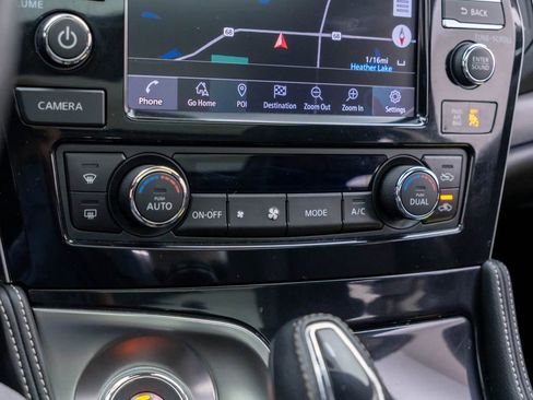 Used 2019 Nissan Maxima Platinum w/ Sport Mat Group FWD image 27