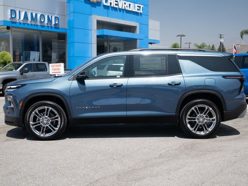 New 2026 Chevrolet Traverse LT w/ Driver Confidence Package image 7