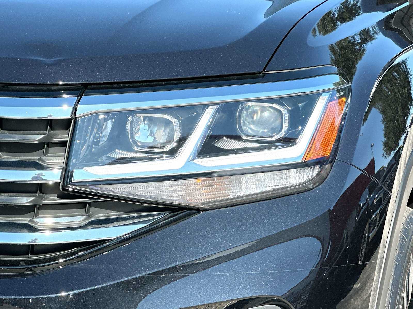 Used 2022 Volkswagen Atlas SE w/ Panoramic Sunroof Package AWD/4WD image 16