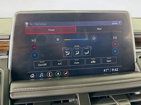 Used 2021 Chevrolet Suburban Premier w/ Premium Package AWD/4WD image 43