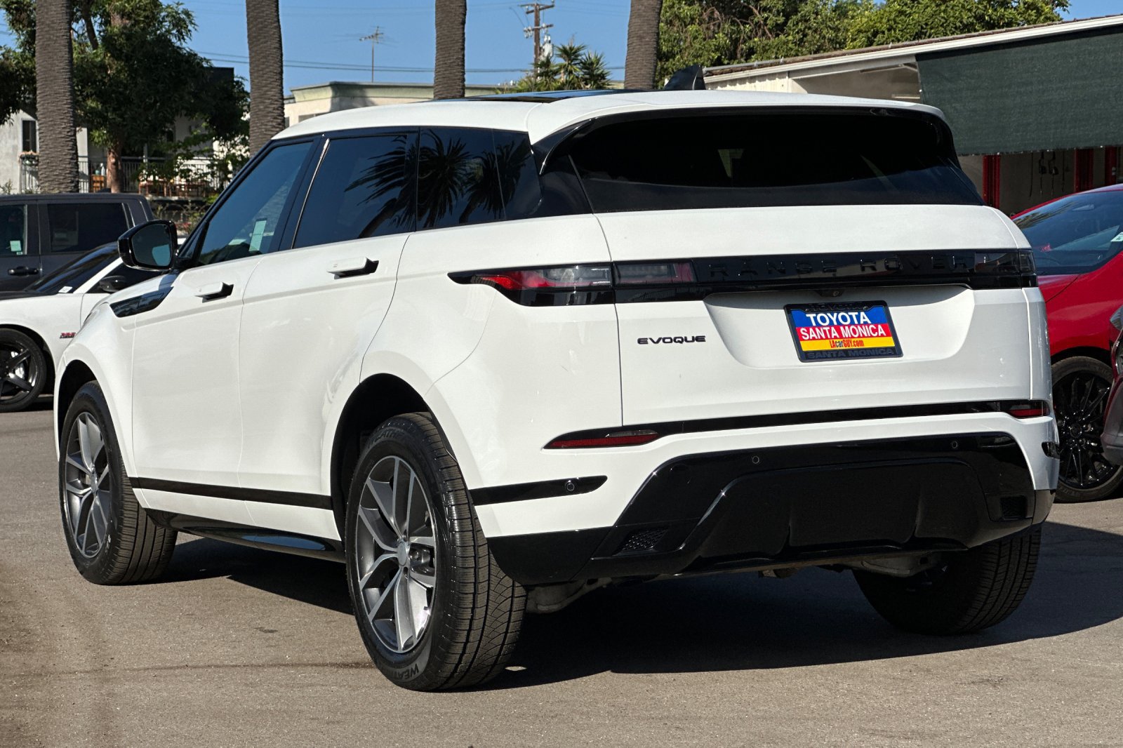 Used 2024 Land Rover Range Rover Evoque Dynamic SE AWD/4WD image 6