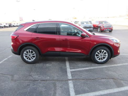 Used 2020 Ford Escape SE image 6