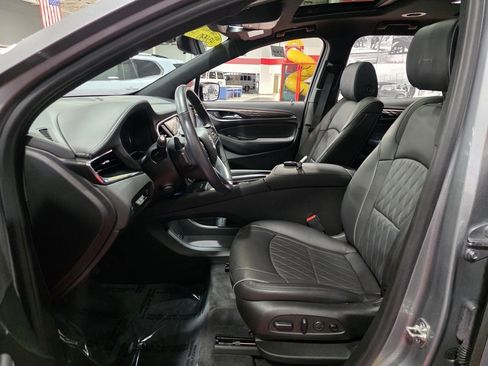 Used 2024 Buick Enclave Avenir w/ Avenir Technology Package image 14