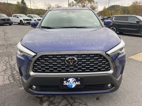 Used 2023 Toyota Corolla Cross XLE image 13