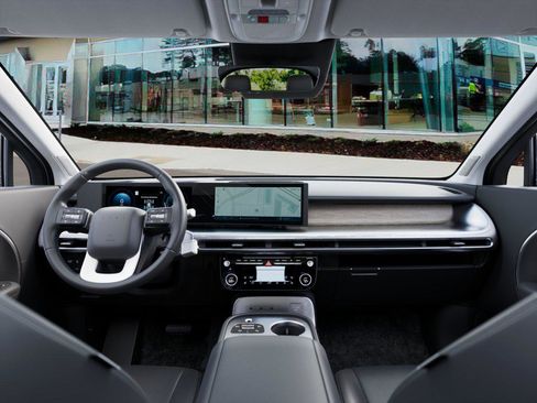 New 2026 Hyundai Ioniq 9 Limited AWD/4WD image 11