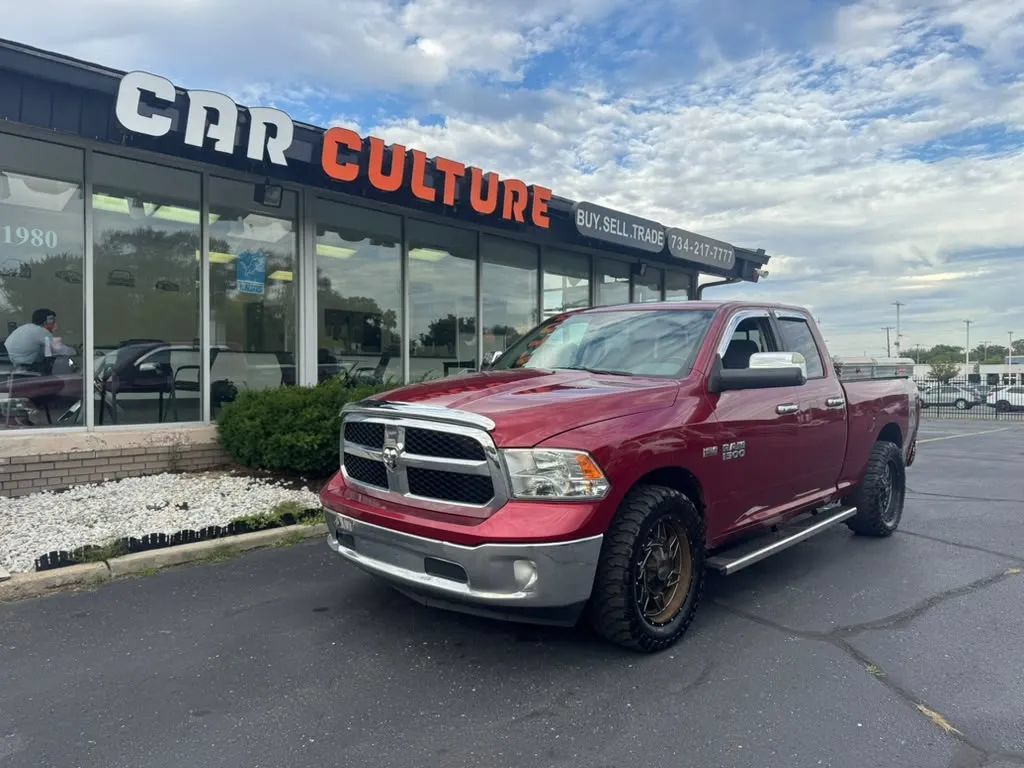 Used 2014 RAM 1500 Classic SLT w/ Luxury Group AWD/4WD image 1