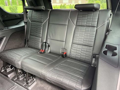 Used 2026 Cadillac Escalade Platinum Sport w/ LPO, ONYX Package AWD/4WD image 21