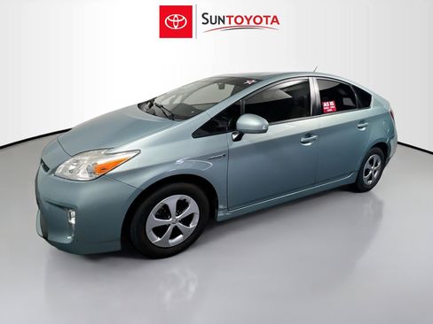 Used 2015 Toyota Prius Two image 9