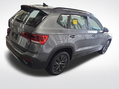 Used 2024 Volkswagen Taos S FWD image 2