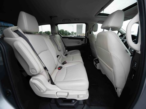 Used 2025 Honda Odyssey EX-L image 25