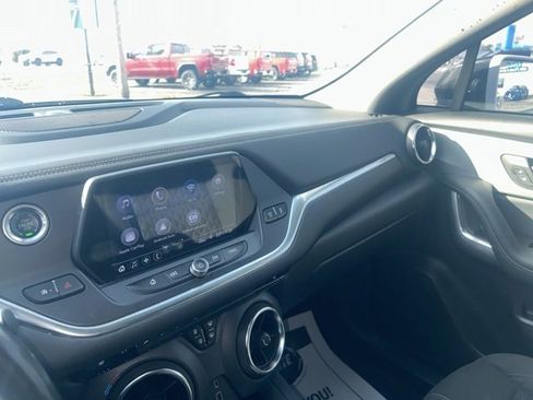 Used 2020 Chevrolet Blazer LT image 28