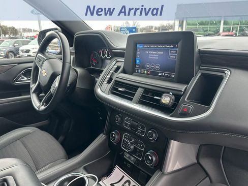 Used 2023 Chevrolet Tahoe LS image 3