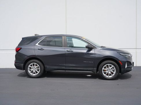 Used 2022 Chevrolet Equinox LT AWD/4WD image 2