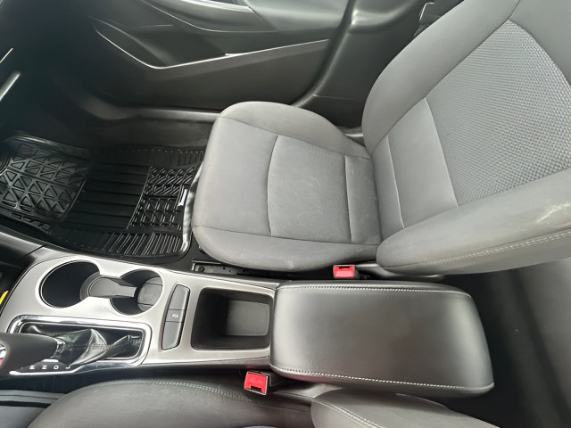 Used 2016 Chevrolet Cruze LT w/ Sun And Sound Package FWD image 16