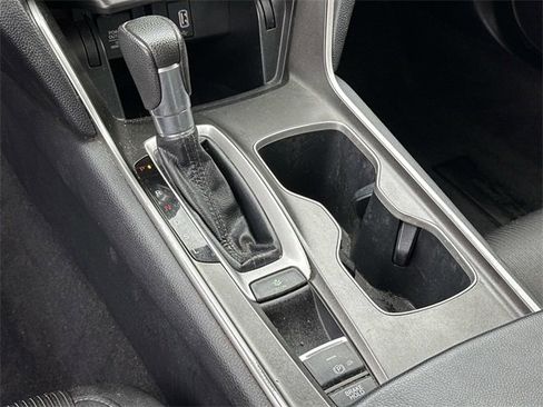 Used 2018 Honda Accord LX image 22